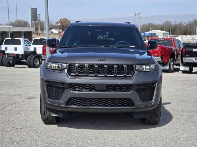 2026 Jeep Grand Cherokee L GRAND CHEROKEE L LAREDO ALTITUDE 4X4