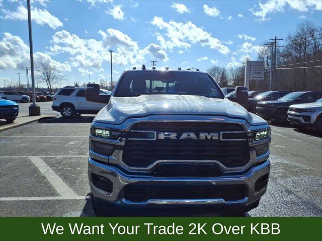 2026 RAM Ram 3500 RAM 3500 TRADESMAN CREW CAB 4X4 8 BOX