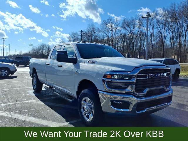 2026 RAM Ram 3500 RAM 3500 TRADESMAN CREW CAB 4X4 8 BOX