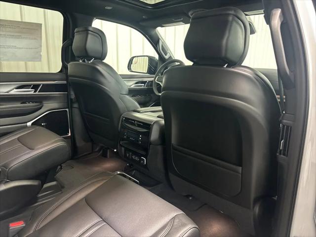 2026 Jeep Grand Wagoneer Limited Altitude 4x4