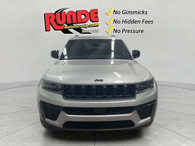 2026 Jeep Grand Cherokee GRAND CHEROKEE LAREDO ALTITUDE 4X4 2026 Jeep Grand Cherokee GRAND CHEROKEE LAREDO ALTITUDE 4X4