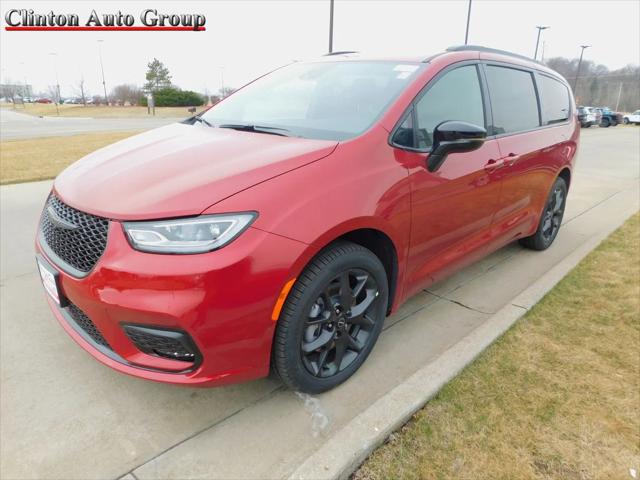 2026 Chrysler Pacifica PACIFICA SELECT AWD