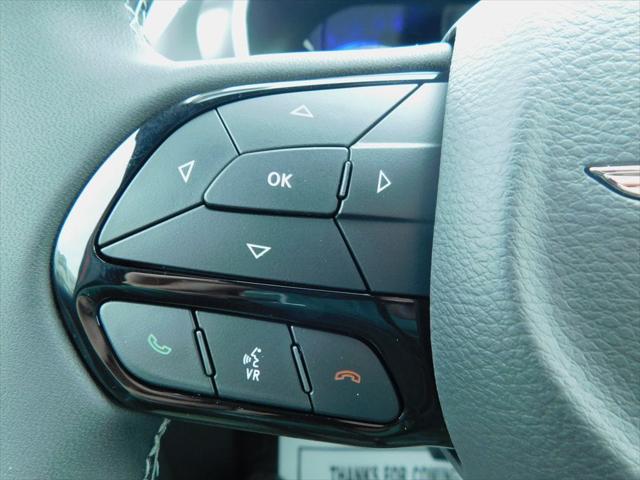 2026 Chrysler Pacifica Select AWD