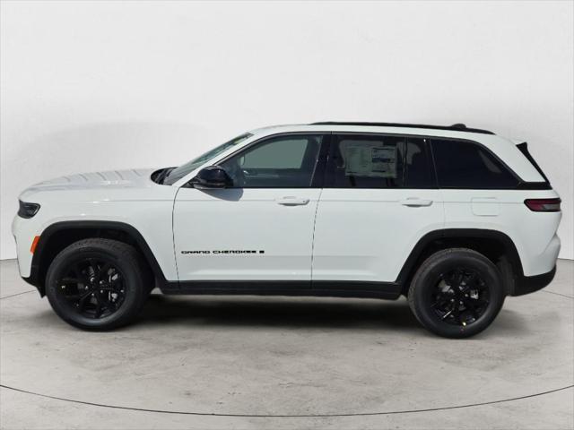 2026 Jeep Grand Cherokee GRAND CHEROKEE LAREDO ALTITUDE 4X4