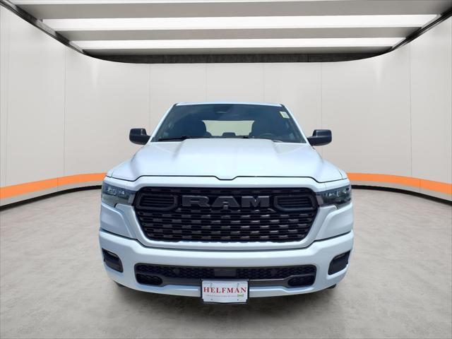 2026 RAM Ram 1500 RAM 1500 EXPRESS CREW CAB 4X2 57 BOX