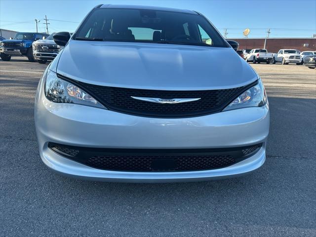 2026 Chrysler Voyager VOYAGER LX