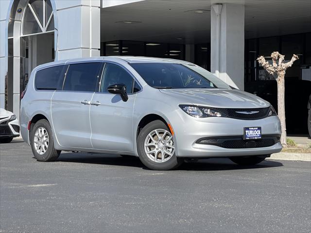 2026 Chrysler Voyager VOYAGER LX