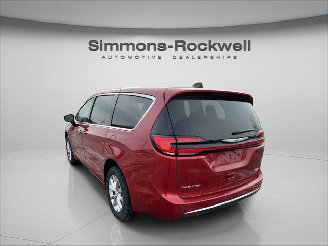 2026 Chrysler Pacifica PACIFICA SELECT AWD