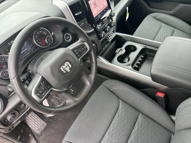 2026 Ram 1500 Express Crew Cab 4x4 5'7" Box