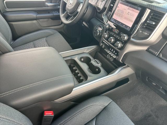 2026 Ram 1500 Big Horn Crew Cab 4x4 5'7" Box