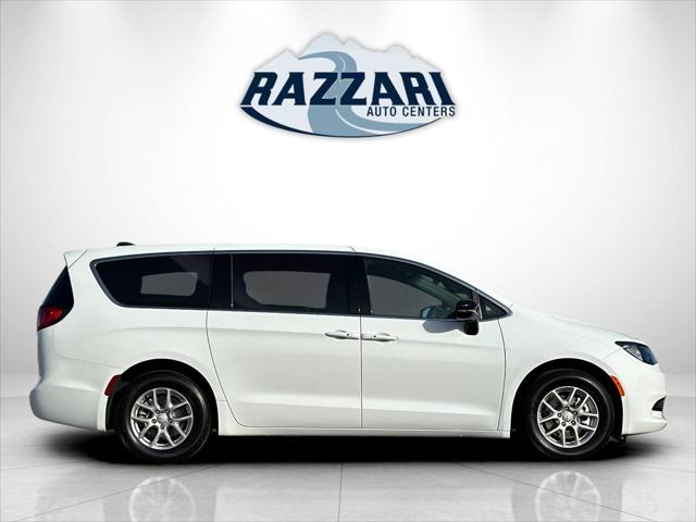 2026 Chrysler Voyager VOYAGER LX