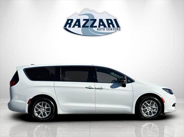 2026 Chrysler Voyager VOYAGER LX