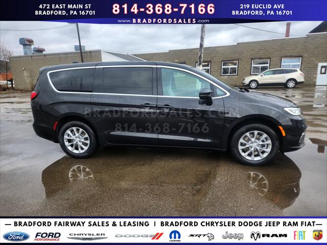 2026 Chrysler Pacifica PACIFICA SELECT AWD