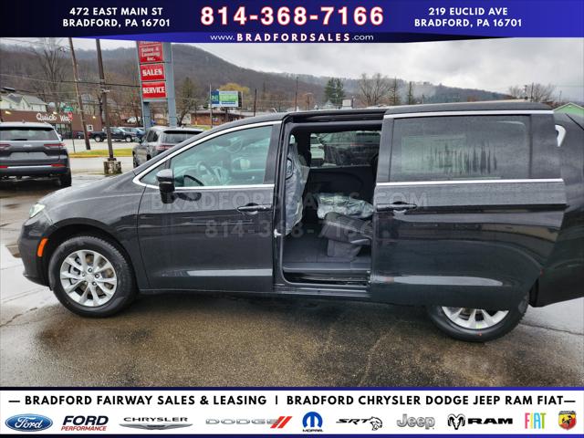 2026 Chrysler Pacifica PACIFICA SELECT AWD