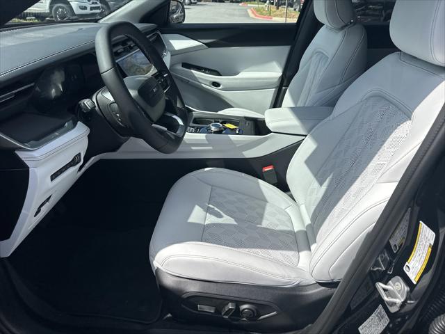 2026 Jeep Cherokee Overland 4x4