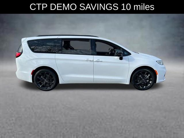 2026 Chrysler Pacifica PACIFICA SELECT