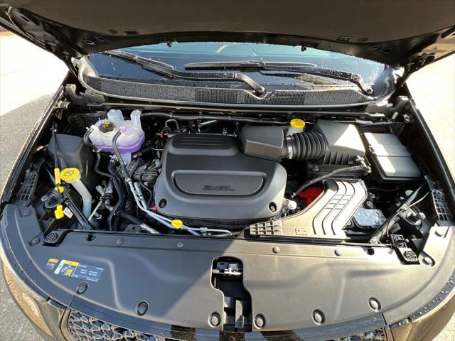 2026 Chrysler Pacifica Select AWD