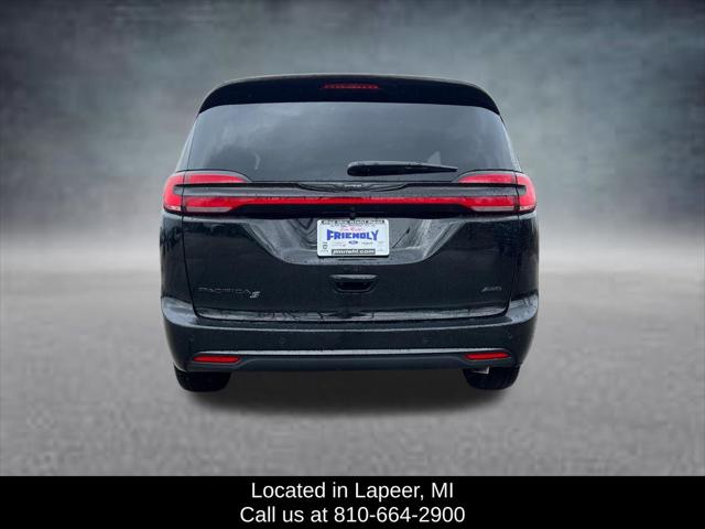 2026 Chrysler Pacifica Select AWD