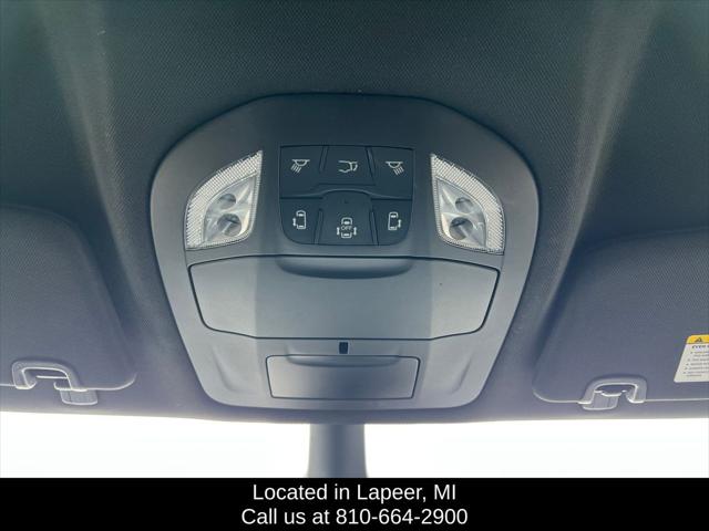 2026 Chrysler Pacifica Select AWD
