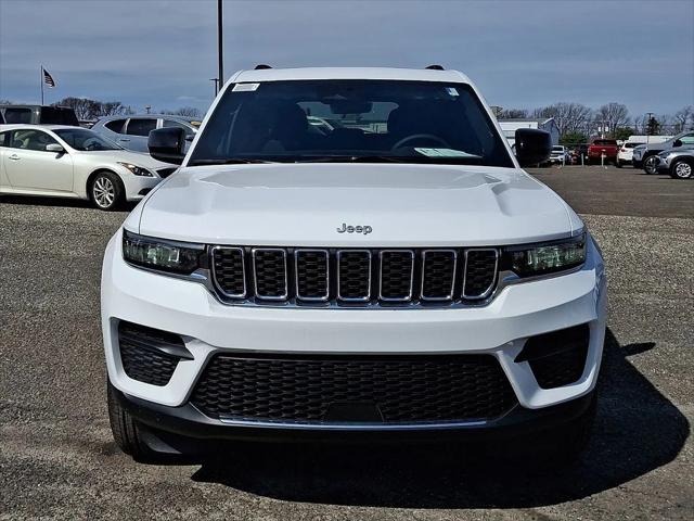 2026 Jeep Grand Cherokee GRAND CHEROKEE LAREDO X 4X4