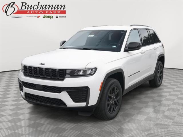 2026 Jeep Grand Cherokee GRAND CHEROKEE LAREDO ALTITUDE 4X4