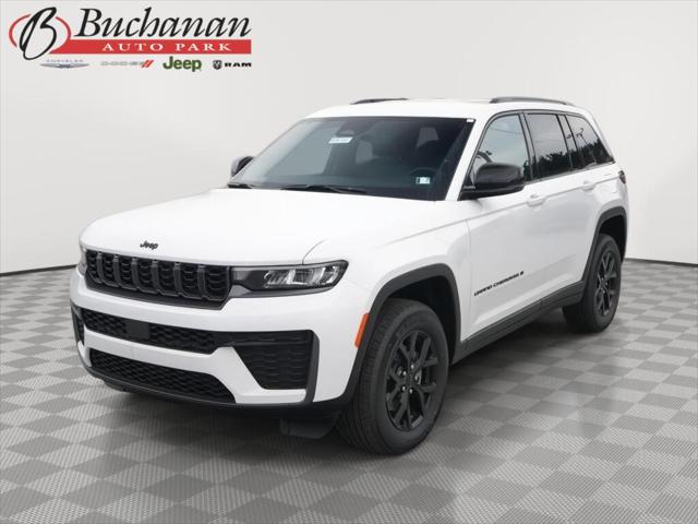 2026 Jeep Grand Cherokee GRAND CHEROKEE LAREDO ALTITUDE 4X4
