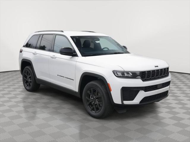 2026 Jeep Grand Cherokee GRAND CHEROKEE LAREDO ALTITUDE 4X4