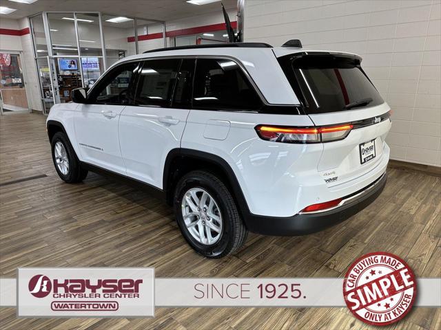 2026 Jeep Grand Cherokee GRAND CHEROKEE LAREDO X 4X4