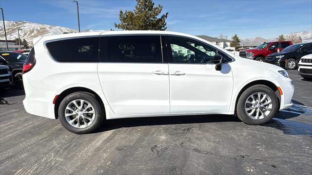 2026 Chrysler Pacifica PACIFICA SELECT AWD 2026 Chrysler Pacifica PACIFICA SELECT AWD