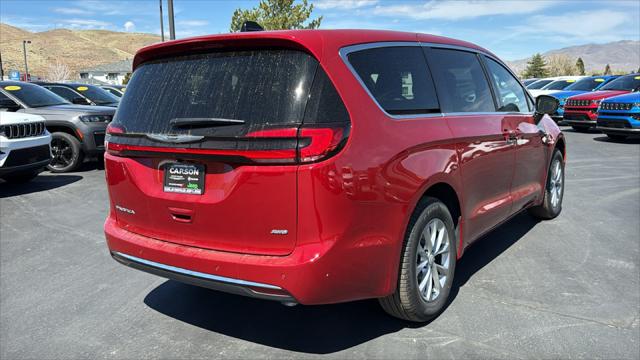 2026 Chrysler Pacifica PACIFICA SELECT AWD