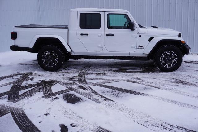 2026 Jeep Gladiator GLADIATOR SAHARA 4X4