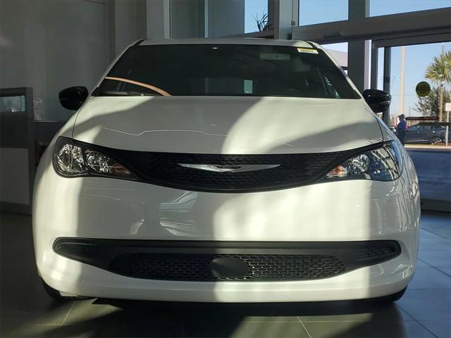 2026 Chrysler Voyager VOYAGER LX