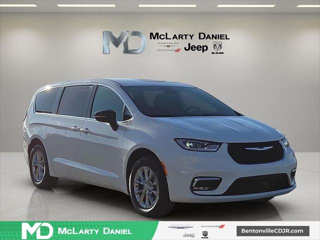 2026 Chrysler Pacifica Select AWD for sale in Bentonville, AR