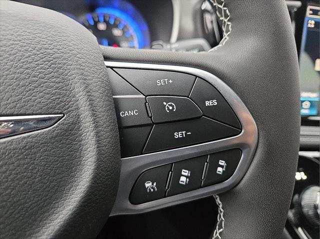 2026 Chrysler Pacifica Select AWD