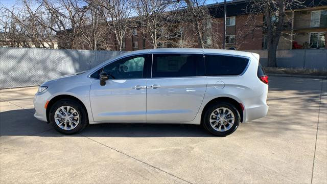2026 Chrysler Pacifica PACIFICA SELECT AWD