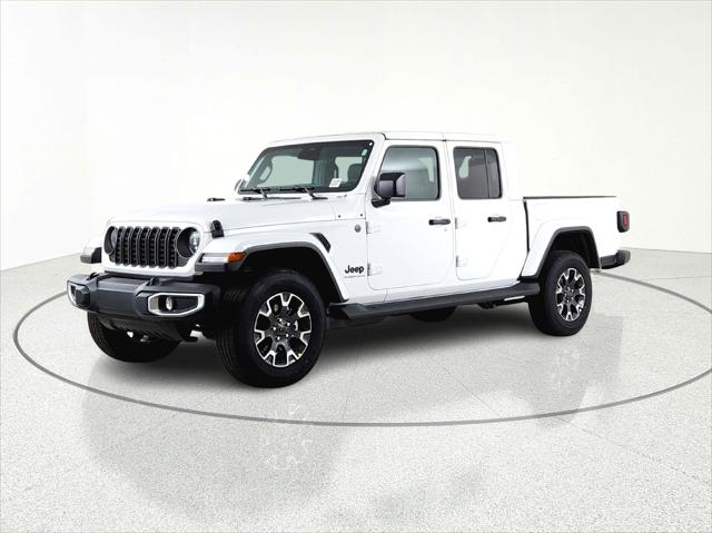 2026 Jeep Gladiator GLADIATOR SAHARA 4X4