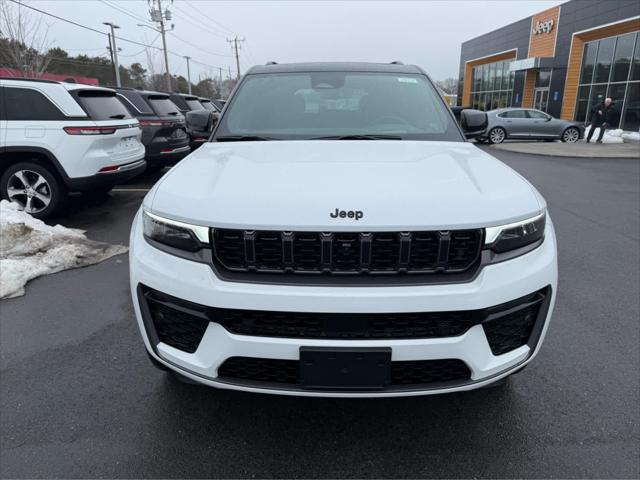 2026 Jeep Grand Cherokee GRAND CHEROKEE SUMMIT 4X4