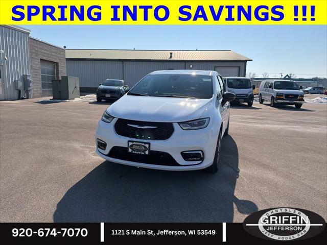 2026 Chrysler Pacifica PACIFICA SELECT AWD