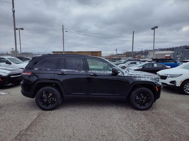 2026 Jeep Grand Cherokee GRAND CHEROKEE LAREDO ALTITUDE 4X4 2026 Jeep Grand Cherokee GRAND CHEROKEE LAREDO ALTITUDE 4X4