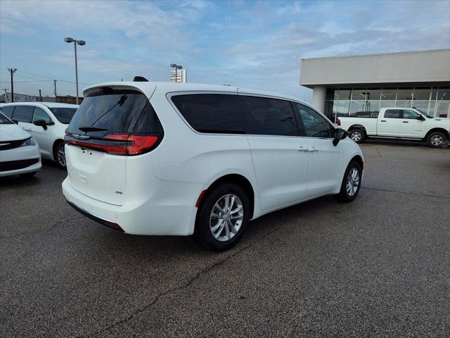 2026 Chrysler Pacifica PACIFICA SELECT AWD