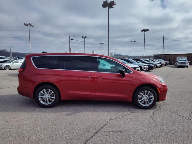 2026 Chrysler Pacifica PACIFICA SELECT AWD