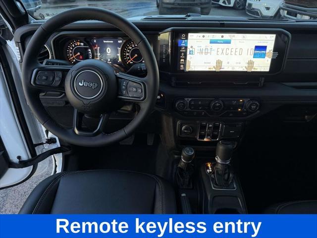 2026 Jeep Gladiator GLADIATOR SAHARA 4X4