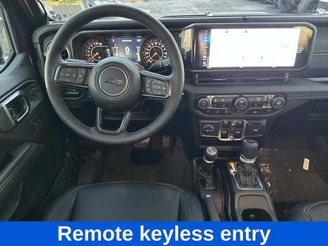 2026 Jeep Gladiator GLADIATOR SAHARA 4X4