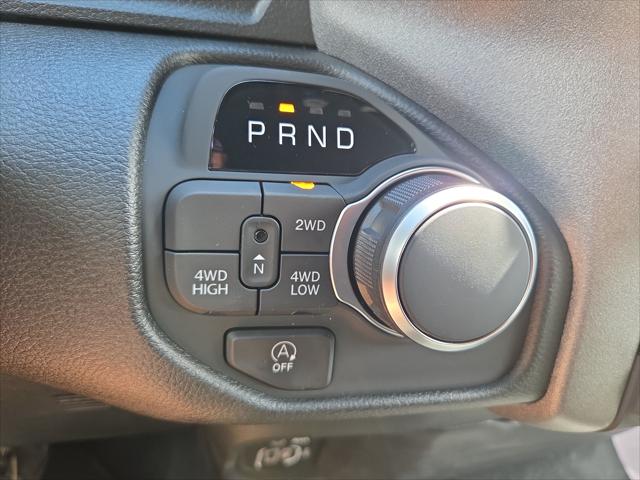 2026 Ram 1500 Tradesman Crew Cab 4x4 57 Box