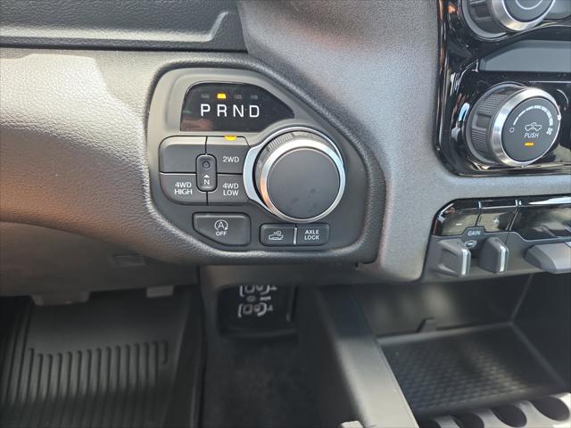 2026 Ram 1500 Warlock Crew Cab 4x4 5'7" Box