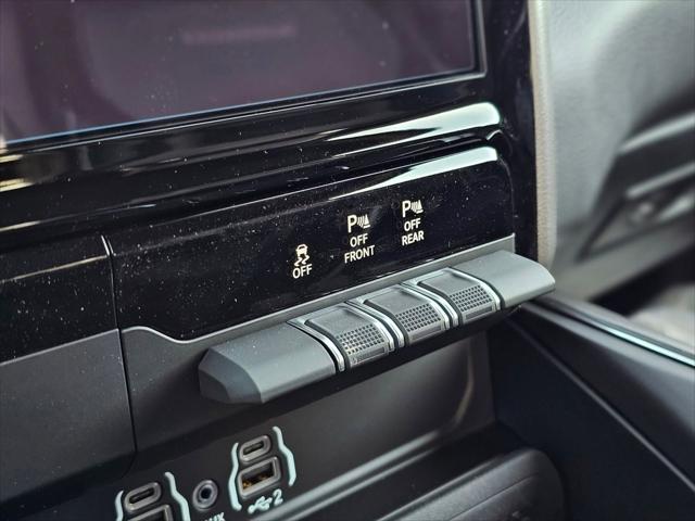 2026 RAM Ram 1500 RAM 1500 LARAMIE CREW CAB 4X2 57 BOX 2026 RAM Ram 1500 RAM 1500 LARAMIE CREW CAB 4X2 57 BOX