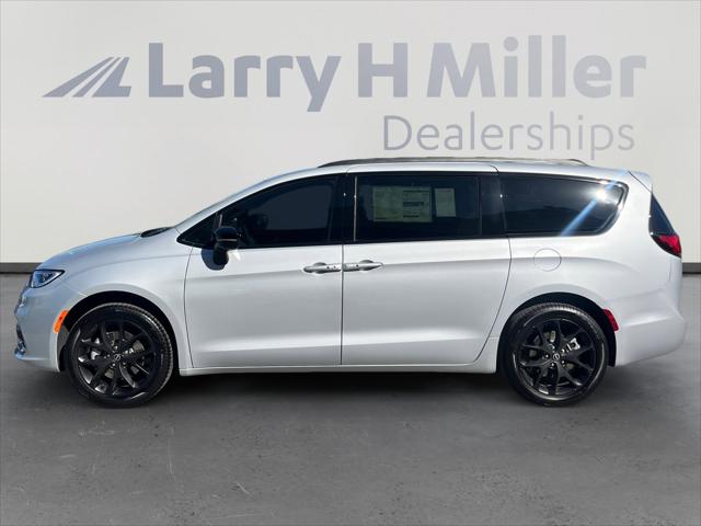 2026 Chrysler Pacifica PACIFICA SELECT AWD 2026 Chrysler Pacifica PACIFICA SELECT AWD