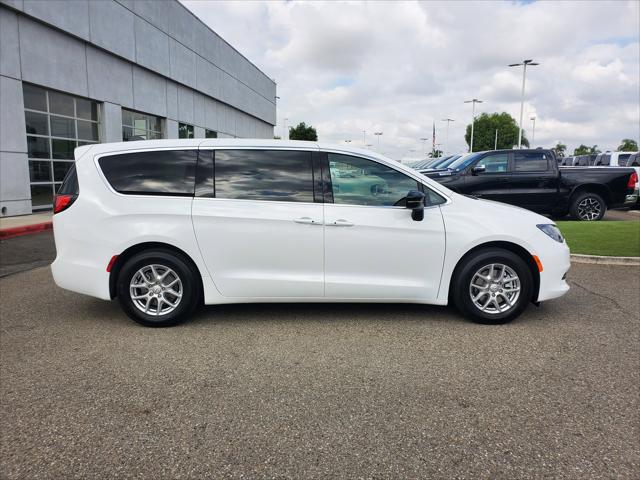2026 Chrysler Voyager VOYAGER LX
