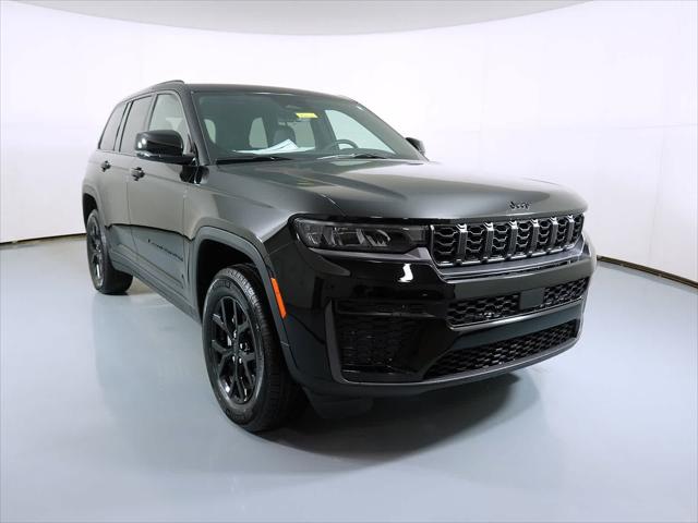 2026 Jeep Grand Cherokee GRAND CHEROKEE LAREDO ALTITUDE 4X4 2026 Jeep Grand Cherokee GRAND CHEROKEE LAREDO ALTITUDE 4X4