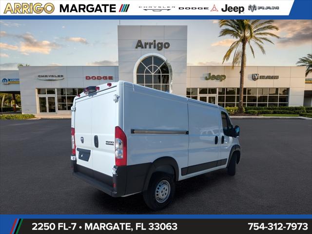 2026 Ram ProMaster Cargo Van Tradesman Low Roof 136 WB w/Pass Seat